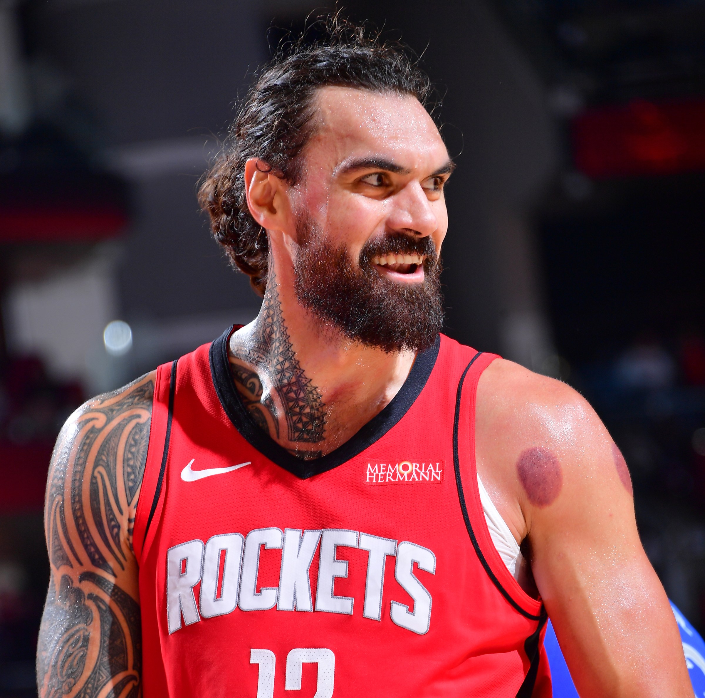 Steven Adams injury has Rockets feeling light at center