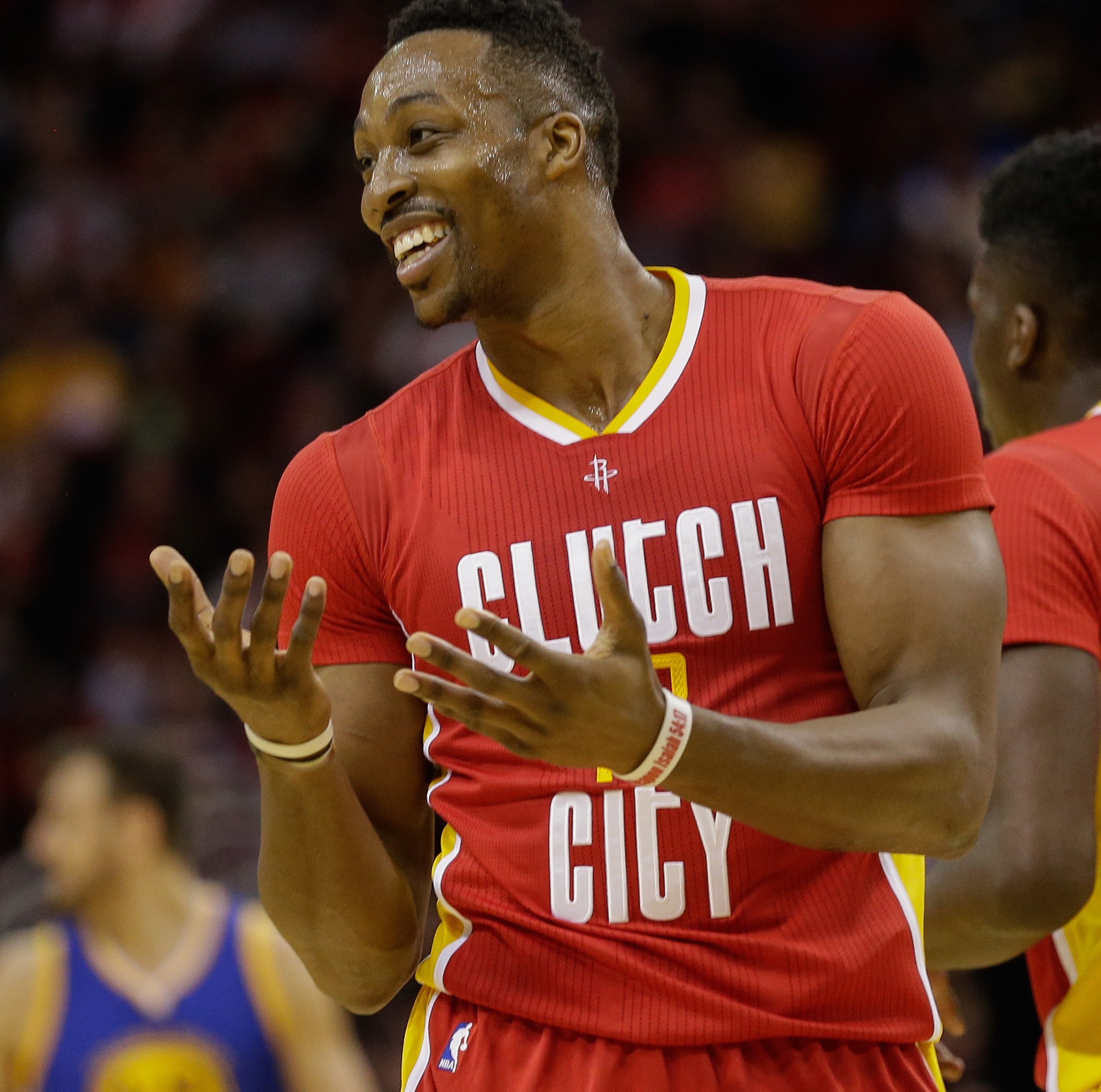 Former Rockets center Dwight Howard inducted into Naismith Basketball Hall of Fame