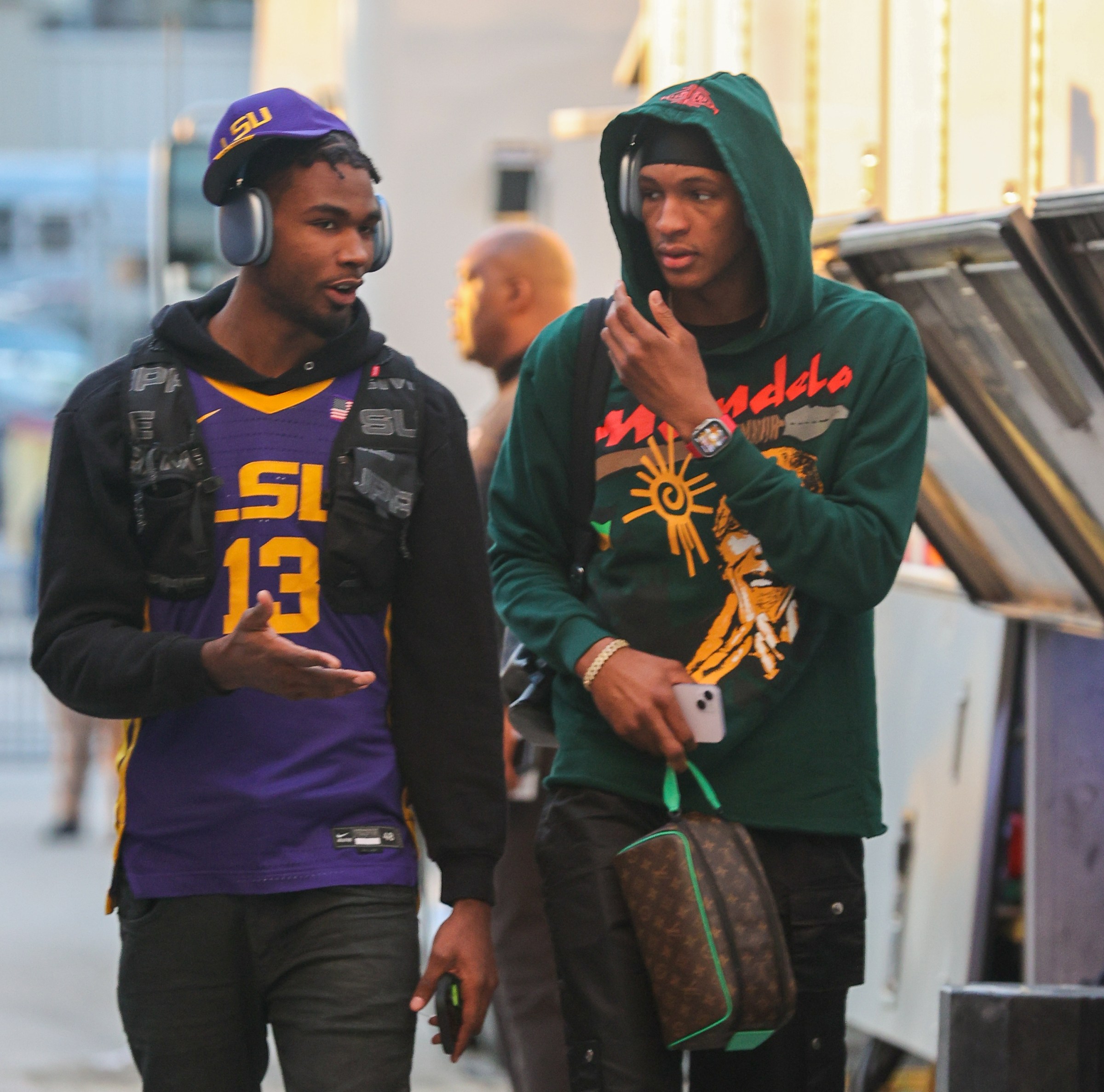 SB Nation Reacts Results: Pick one to be untouchable, Tari or Jabari?