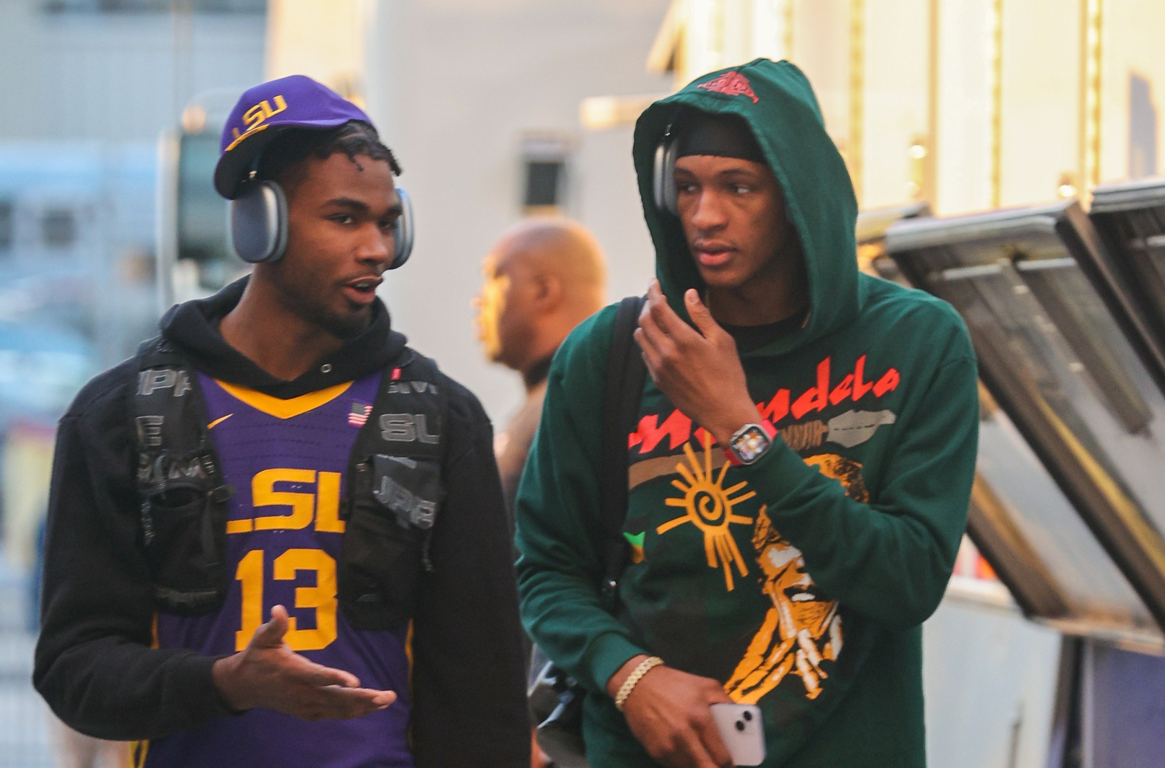 SB Nation Reacts Results: Pick one to be untouchable, Tari or Jabari?