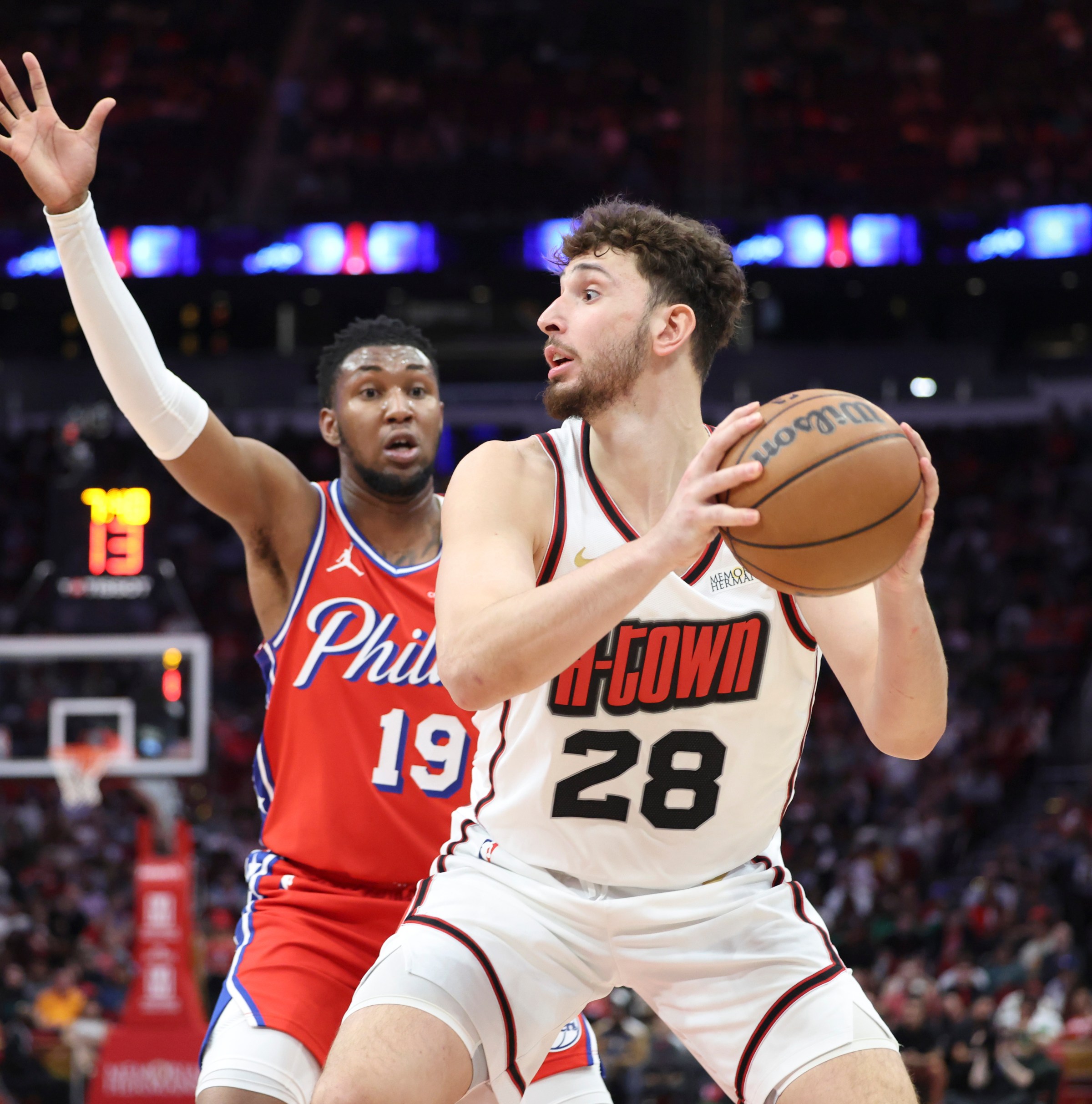 Rockets take on the 76ers in Philly