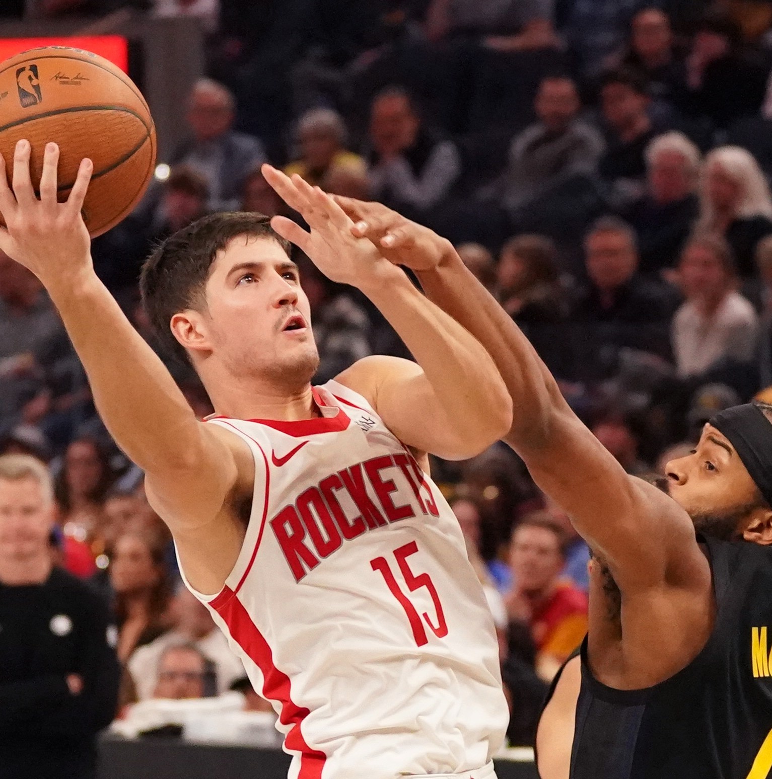 Rockets overcome a 14-point deficit to beat the Warriors 104-100