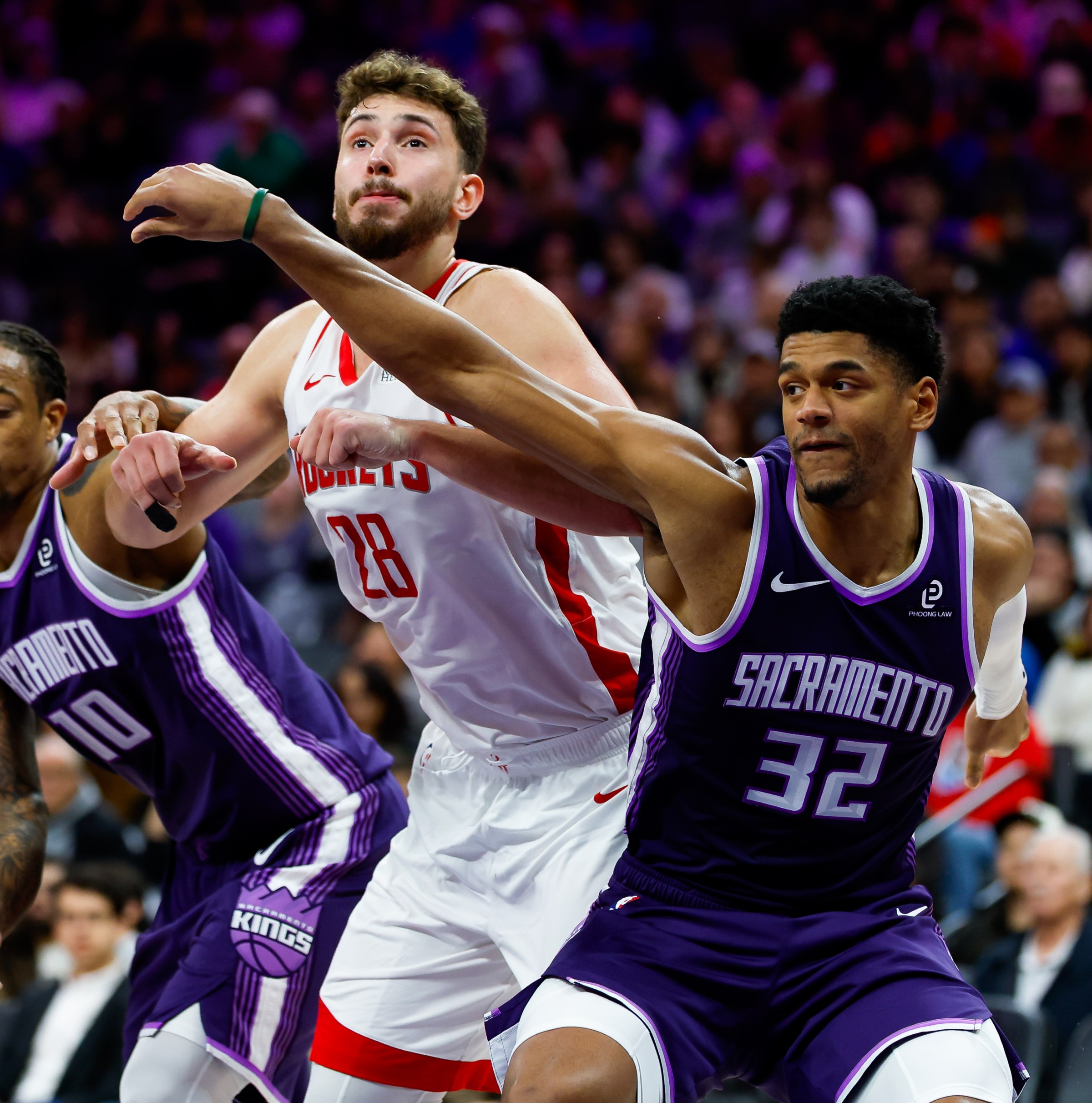 Rockets look to salvage road trip in Sacramento versus the Kings