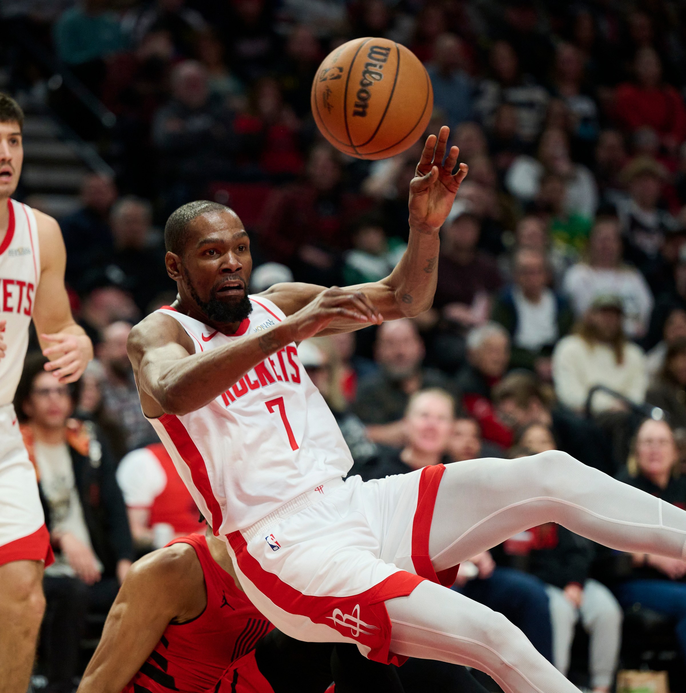 Rockets fall apart in the 4th quarter and lose in POR 111-105