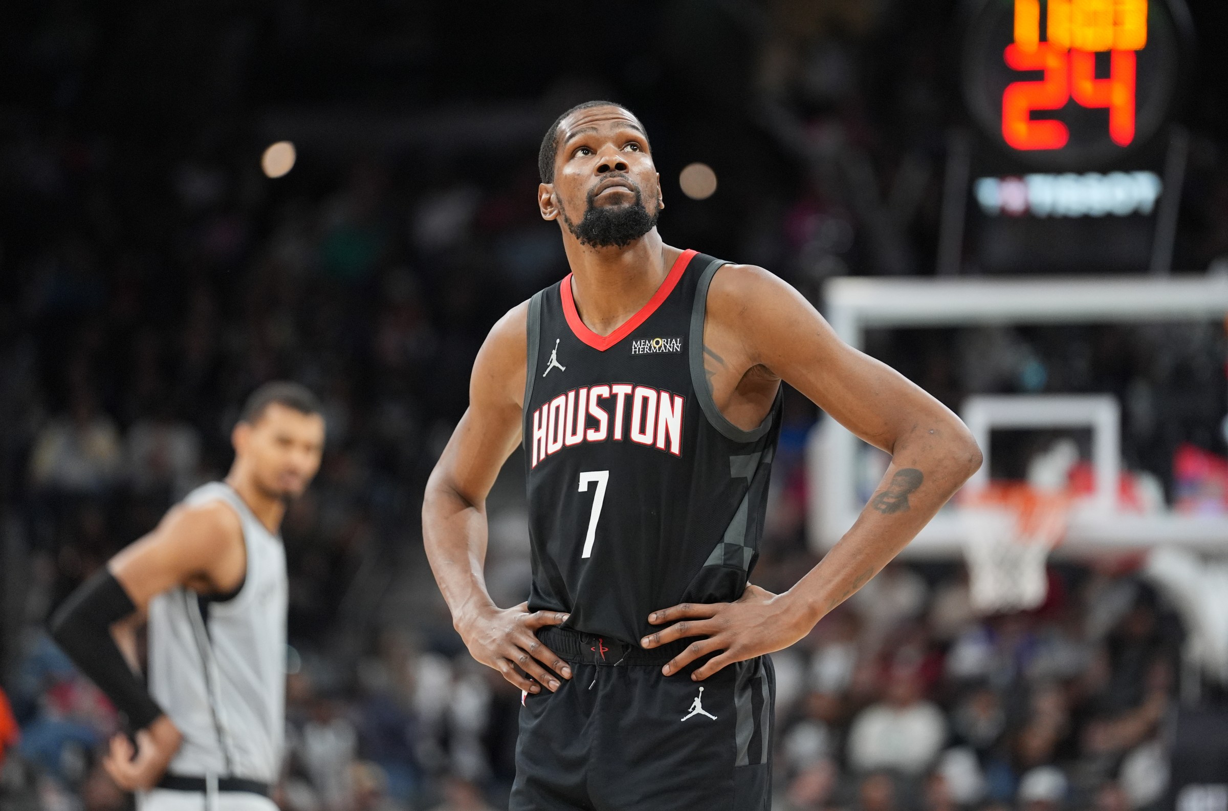 Rockets 澳洲的体彩168幸运5开奖历史记录 blown out by Spurs 145-120