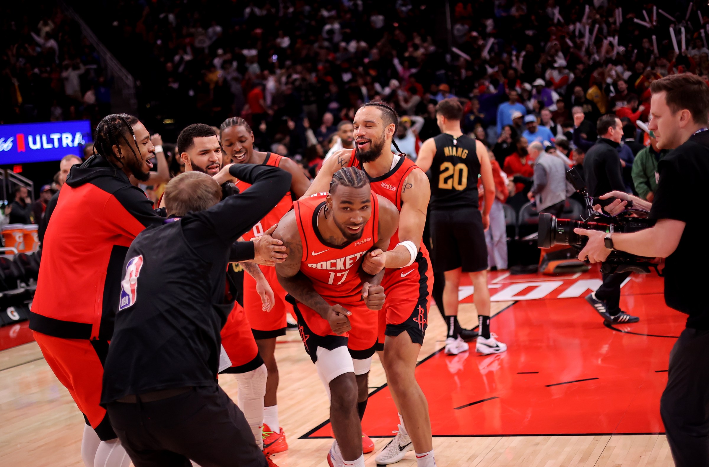 Rockets looking legit after sweep of Cavs